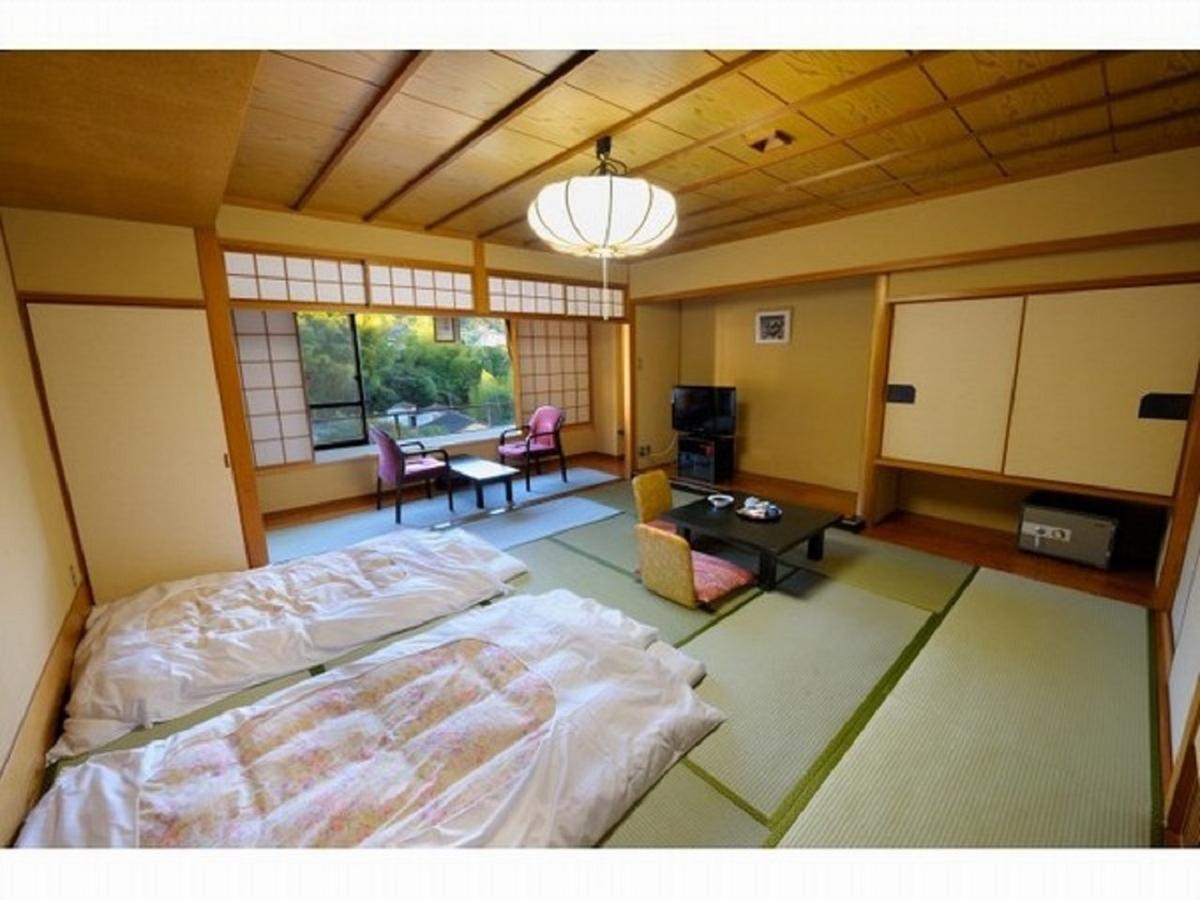 Izu Nagaoka Kinjokan Izunokuni Экстерьер фото